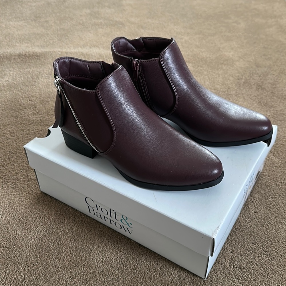 Croft and Barrow women’s ankle boots - Style BATTER